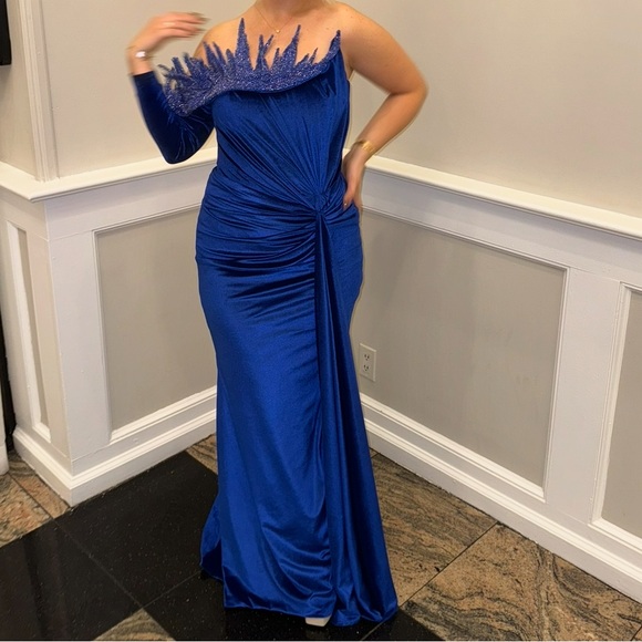 Elegant Blue Evening Gown Kosovo Goddess Exclusive dress corset back - Picture 2 of 4